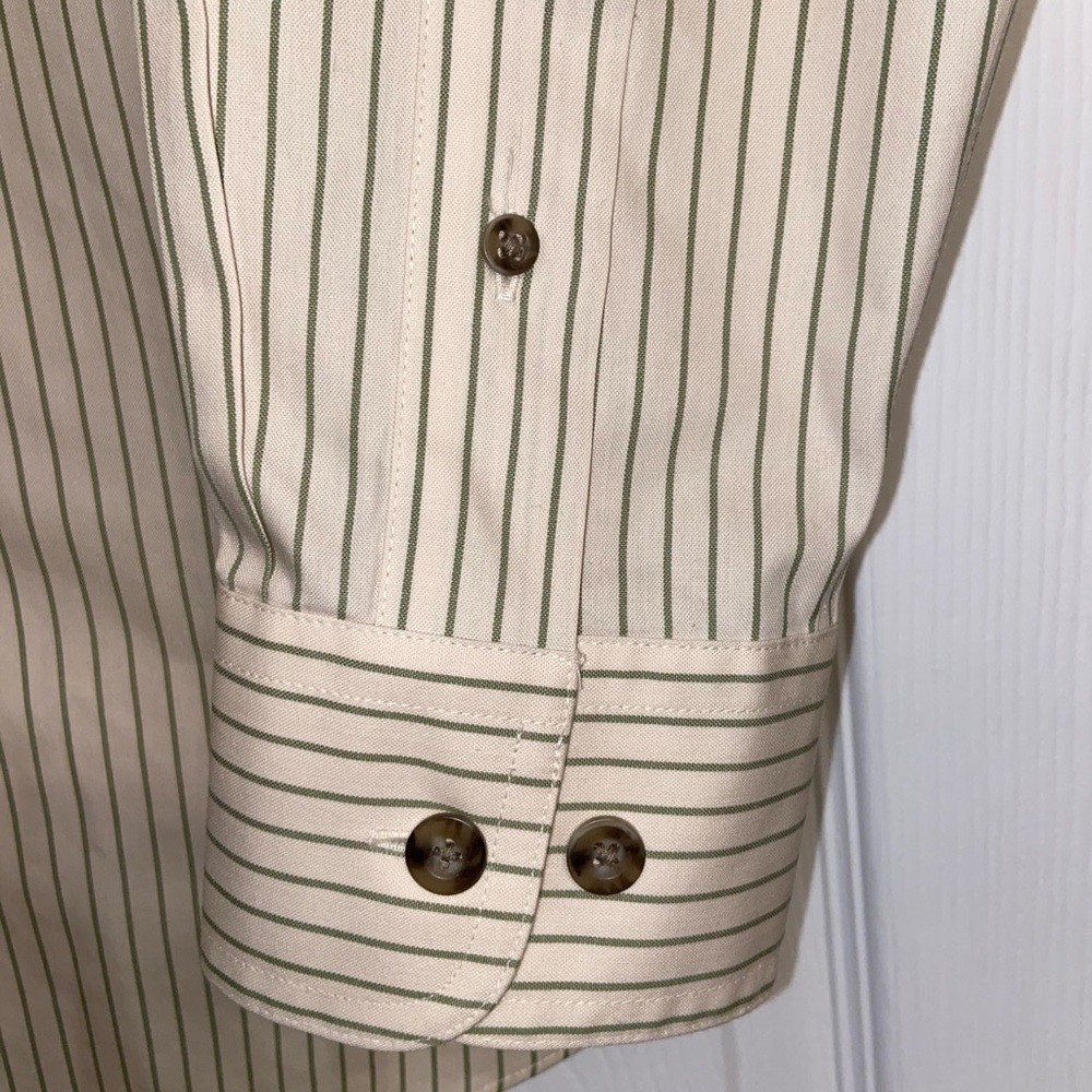 Cabela’s button down - Picture 4 of 8